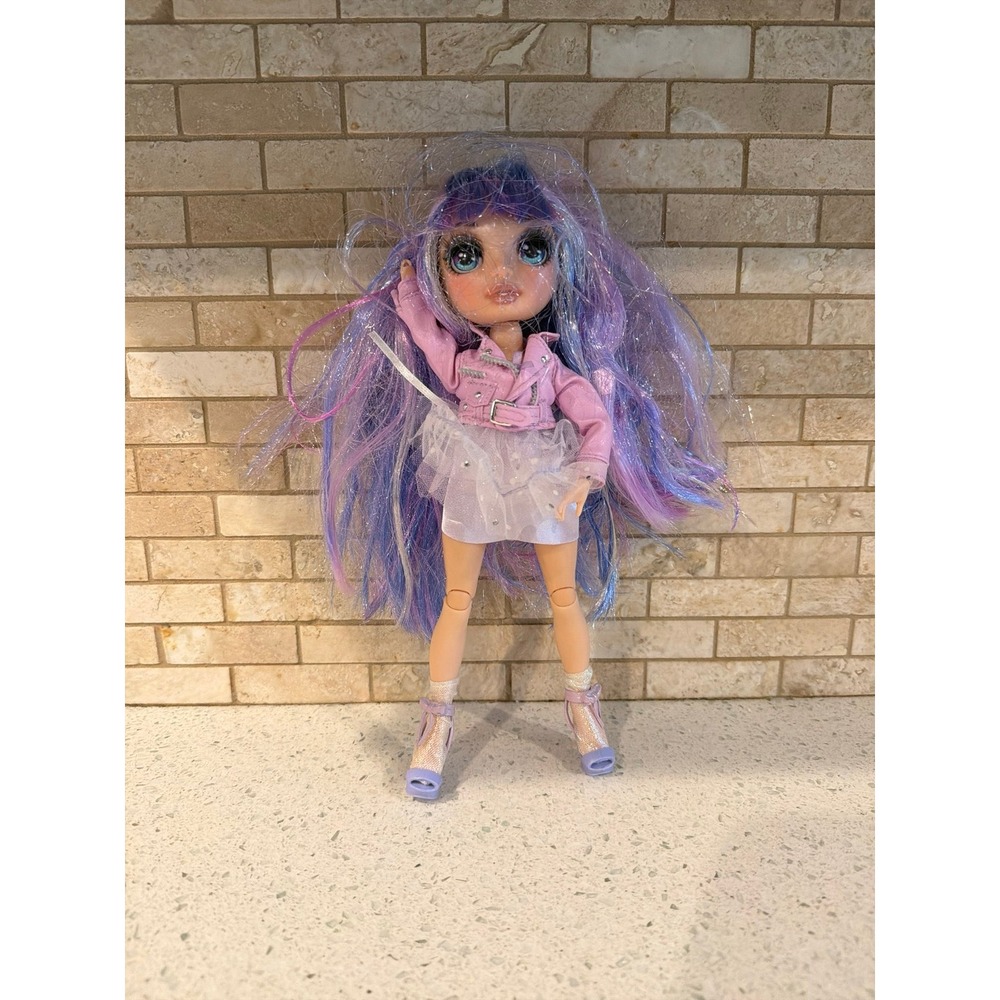 Rainbow High‎ Skyler Bradshaw doll
